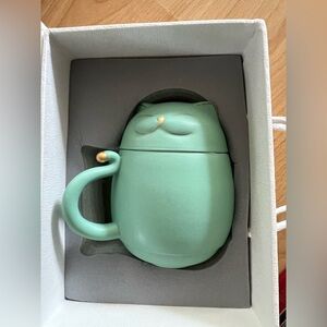 Seafoam Green & Gold Cat-Shaped Mug w/ Tea infuser, lid & gift / carrying case